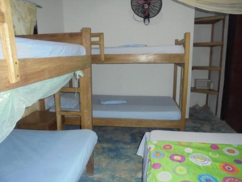 Voodi või voodid majutusasutuse Hostel Blue Sea Rincon del Mar toas