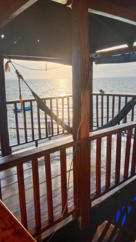 Rõdu või terrass majutusasutuses Hostel Blue Sea Rincon del Mar