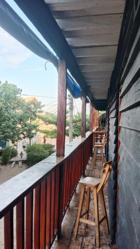 Rõdu või terrass majutusasutuses Hostel Blue Sea Rincon del Mar