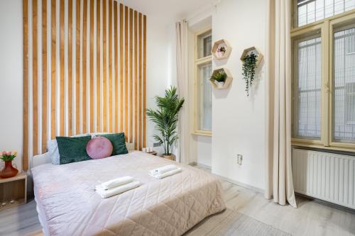 MyElegance Downtown Apartment Free Parking 1077 Budapest, 3 Almássy tér 1st floor kép - 3