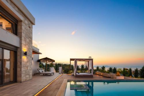 Bazén v ubytování Oneiric Exclusive Villas nebo v jeho okolí