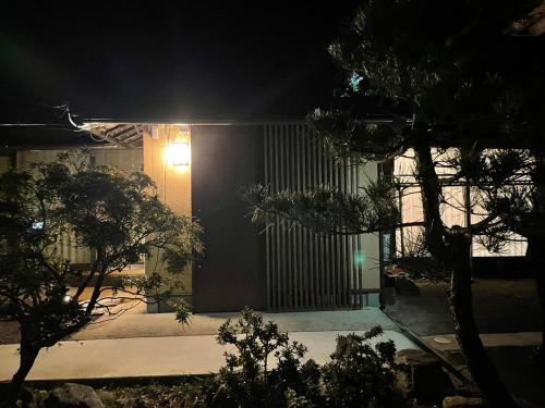 Το κτήριο όπου στεγάζεται  η βίλα