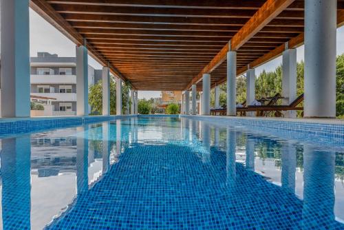 Bazén v ubytování Aparthotel Plat nebo v jeho okolí