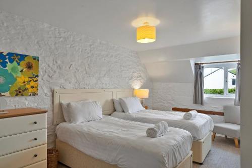 Postel nebo postele na pokoji v ubytování Finest Retreats - The Old School House
