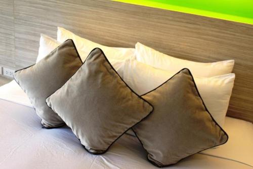 Ruang duduk di Cochin Hotel Inn