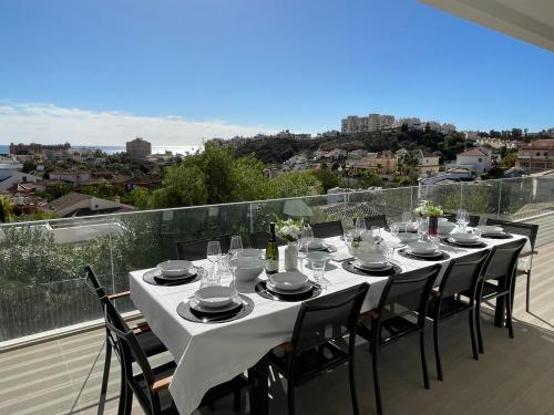 Stunning villa in Benalmádena with amazing views, pool and large gym