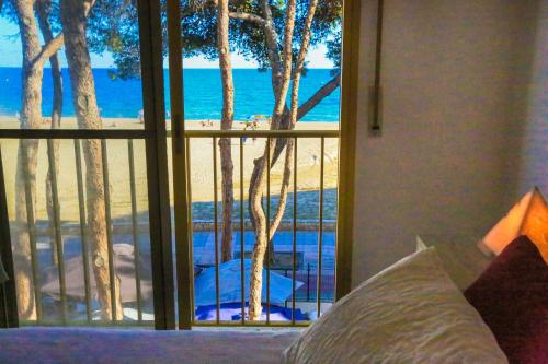 LITORAL COSTA DORADA - PLAYMAR Only families