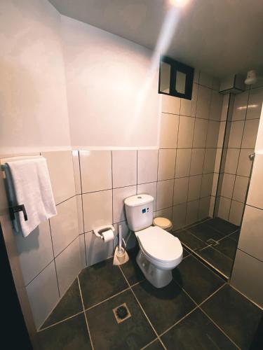 Salle de bains dans l'établissement Posada Mia Copacabana