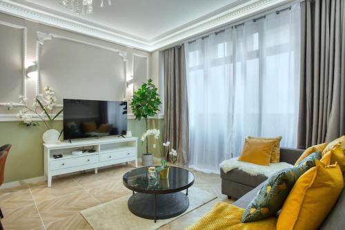 Charming Apart NEW 2 Bedrooms with Aircon