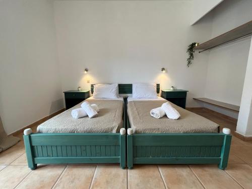 Katil atau katil-katil dalam bilik di Meraki Kavos