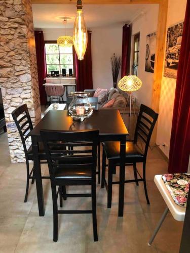 Posezení v ubytování Willkommen im Casa Felice, der Wohlfühl Oase mit Balkon, 4 Betten und Homeoffice Platz