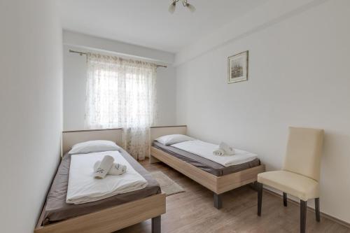 Two-Bedroom Apartment Tatty