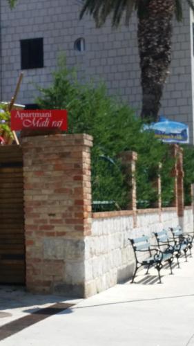 Gambar di galeri bagi Apartments Mali Raj di Vranjic