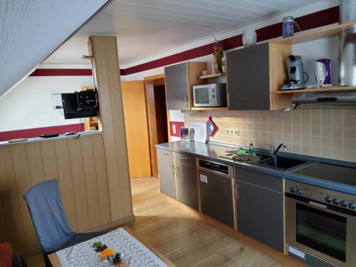 Kuchyň nebo kuchyňský kout v ubytování Ferienwohnung Anna