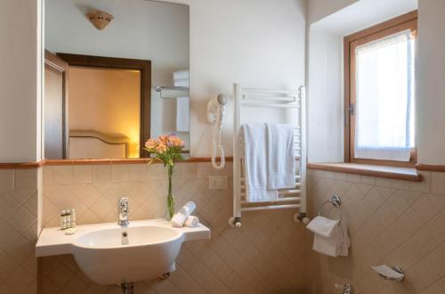 Koupelna v ubytování Borgo Sant'Ambrogio - Resort