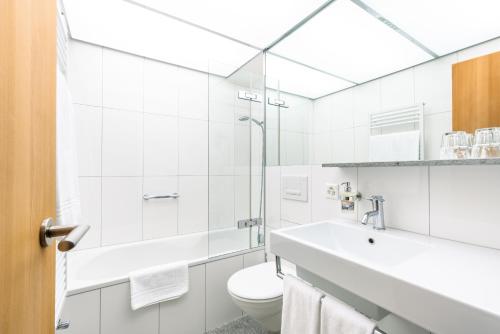 Hauser Hotel St. Moritz photo 3