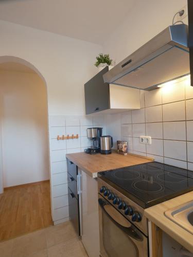 A kitchen or kitchenette at Gemütliche Wohnung in Essen-Kupferdreh