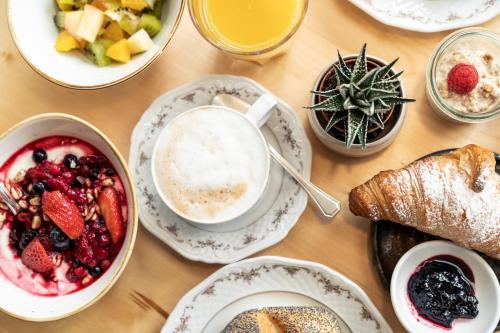 Jídlo v bed and breakfast nebo okolí