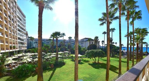 Studio Cannes Grand Hôtel Cormoran avec Terrrasse