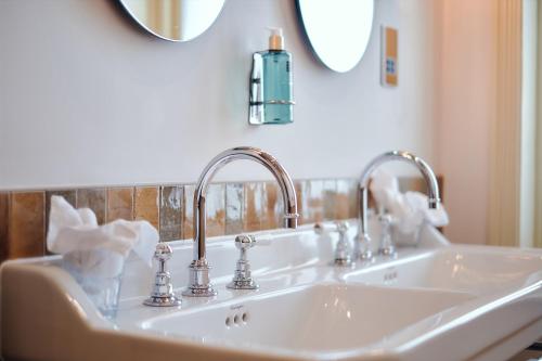 The Black Lion Pub & Boutique Guesthouse photo 120