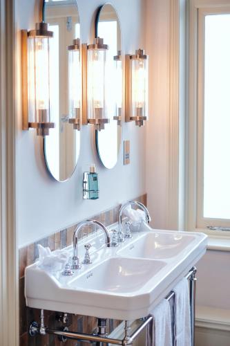 The Black Lion Pub & Boutique Guesthouse photo 109