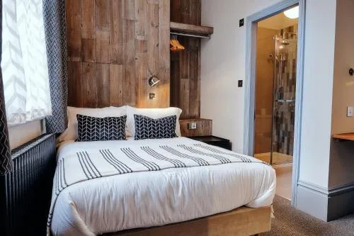The Black Lion Pub & Boutique Guesthouse photo 3
