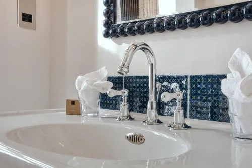 The Black Lion Pub & Boutique Guesthouse photo 41