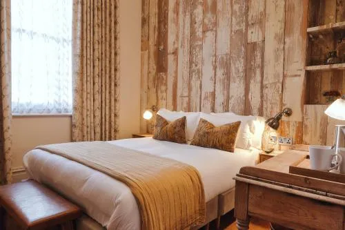 The Black Lion Pub & Boutique Guesthouse photo 12