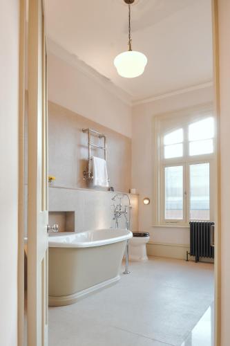 The Black Lion Pub & Boutique Guesthouse photo 147