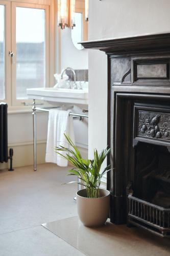 The Black Lion Pub & Boutique Guesthouse photo 149