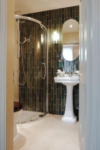 The Black Lion Pub & Boutique Guesthouse photo 30