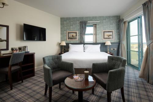 The Tynemouth Castle Inn - The Inn Collection Group, Tynemouth (updated ...