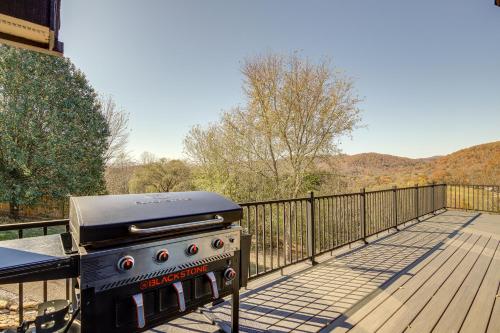 Gallery image of LaFollette Home Community Pool and Mountain Views! in La Follette