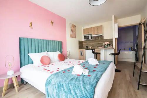 Balnéo & Confort, Tram, Parking