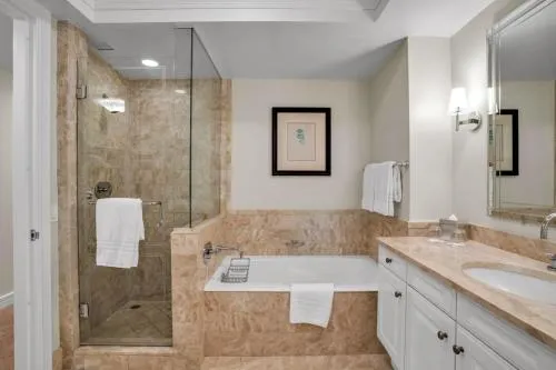 2 Bedroom OR King Studio Suites Four Seasons Hotel Miami Free Wi-Fi & Free Parking photo 10
