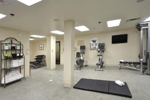 a room with a gym with a black yoga mat at Marriott El Paso in El Paso