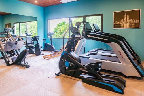 Fitness centrum a/nebo fitness zařízení v ubytování Ida B Domain Resort