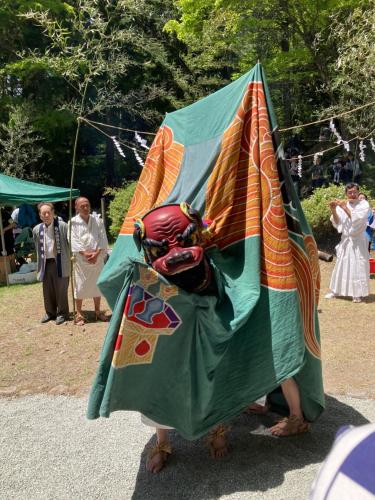 a person with a kite on their back at HAKONE DOMA in Hakone