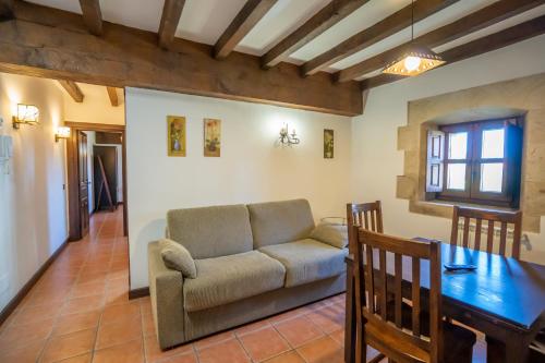 Χώρος καθιστικού στο Apartamentos Rurales El Lagar de Somo