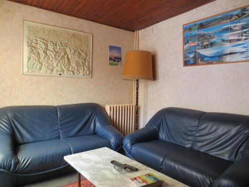 Ruang duduk di Hôtel les Deux Cols