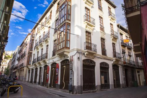 Gallery image of Apartamentos Casa de la Lonja in Granada