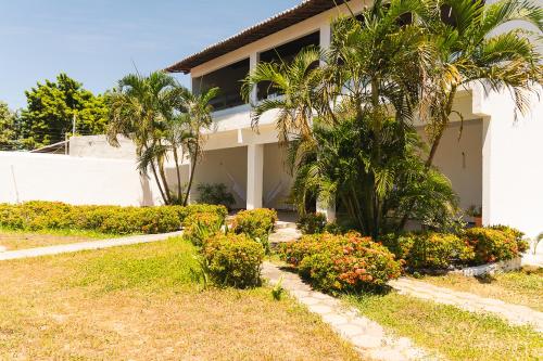 Gambar di galeri bagi Casa Ampla Com Jardim di Camocim