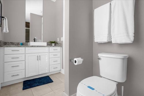 Magical Vacation Home 3 min from Disney photo 36
