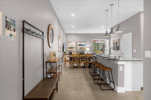 Magical Vacation Home 3 min from Disney photo 16