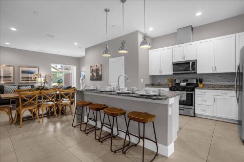 Magical Vacation Home 3 min from Disney photo 18