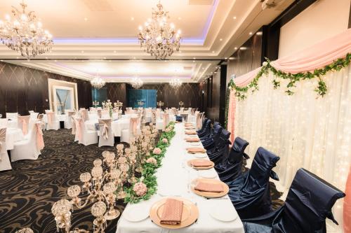 Restaurace v ubytování Lamana Hotel
