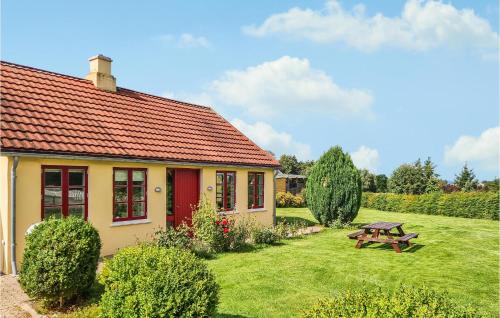 Κήπος έξω από το Lovely Home In Aabenraa With Kitchen