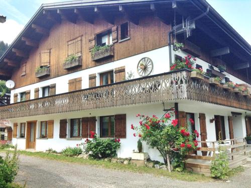 Appartement confortable aux Gets avec Wi-Fi et parking privatif