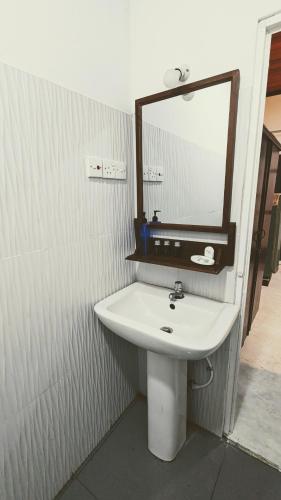 Bilik mandi di Jennifer's Villa