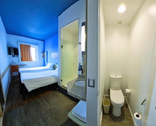 Koupelna v ubytování ibis budget Iquique